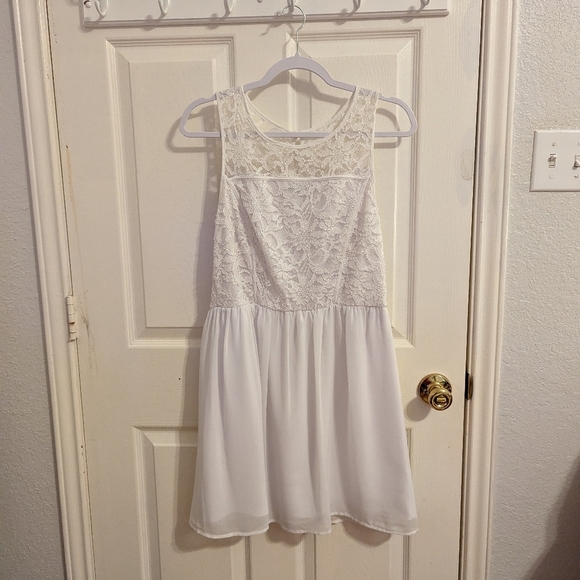 🎈5/$20🎈  Lily Rose Girl's Dress - Picture 2 of 8